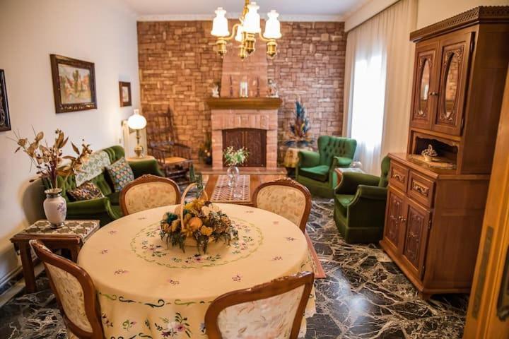 Traditional Antique Deco House Kalampáka Dış mekan fotoğraf